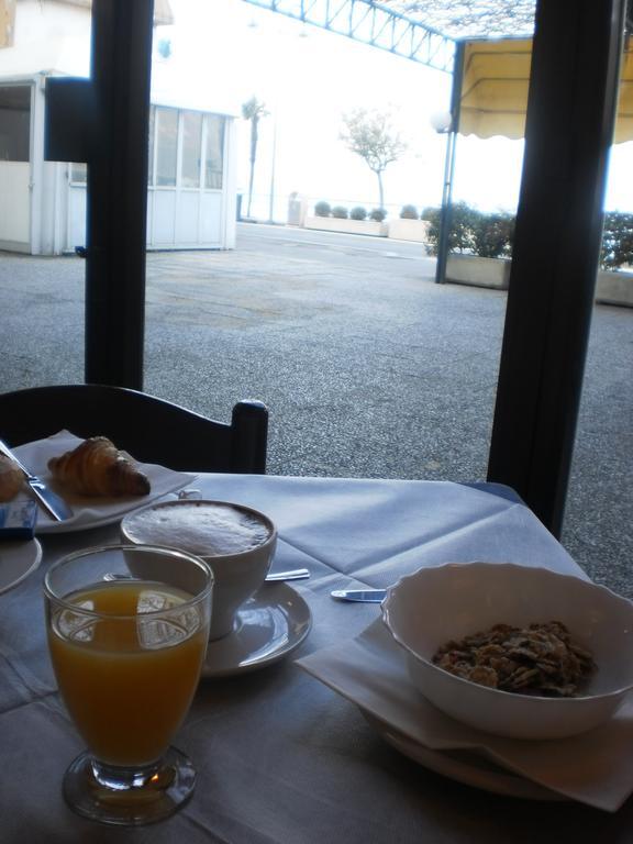 Hotel Milano Ізео Екстер'єр фото