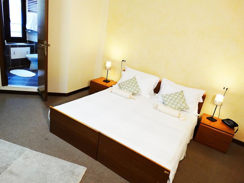 Hotel Milano Ізео Екстер'єр фото
