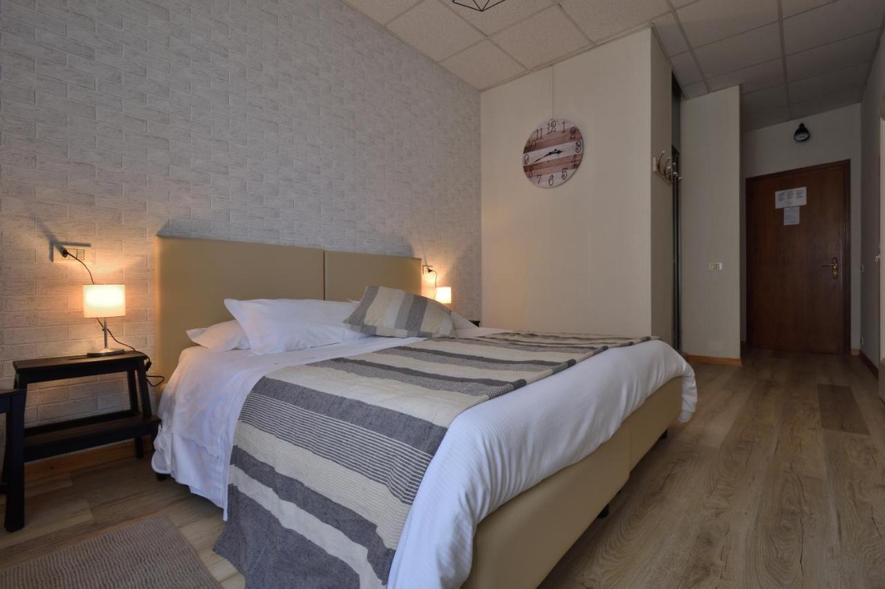 Hotel Milano Ізео Екстер'єр фото